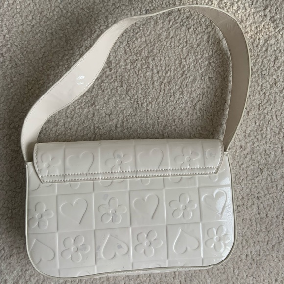 H&M White Patterned Flower Heart Off-White Shoulder Bag - Picture 2 of 9